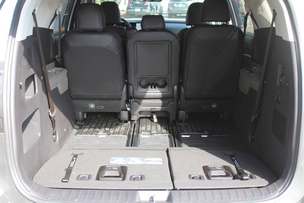 New 2026 Kia Carnival SX FWD image 13