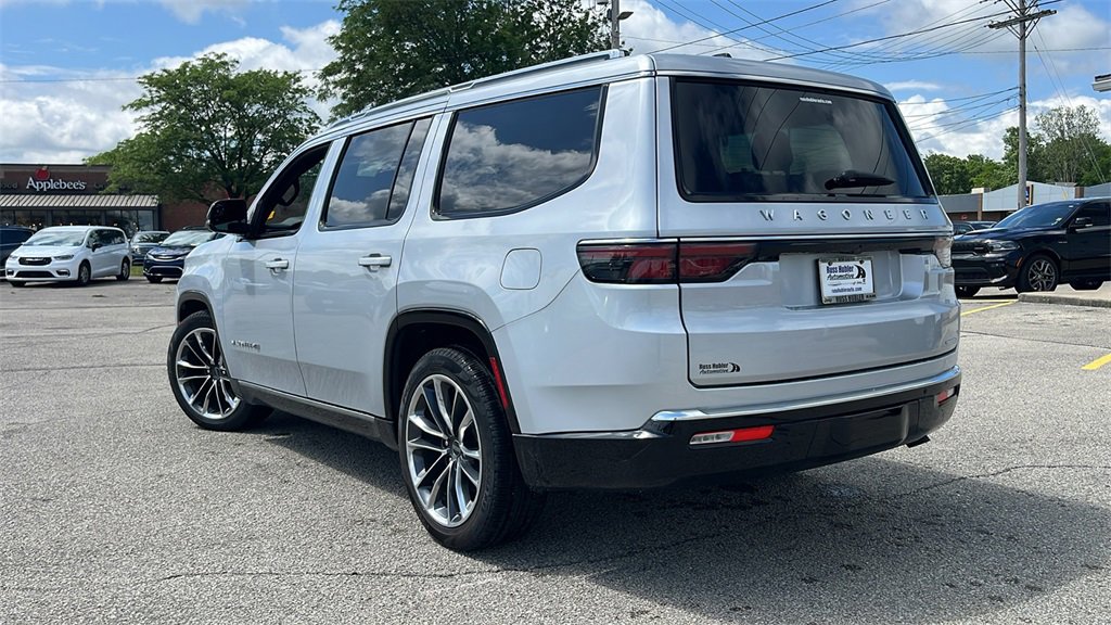 Used 2024 Jeep Wagoneer Series III w/ Premium Group I image 6
