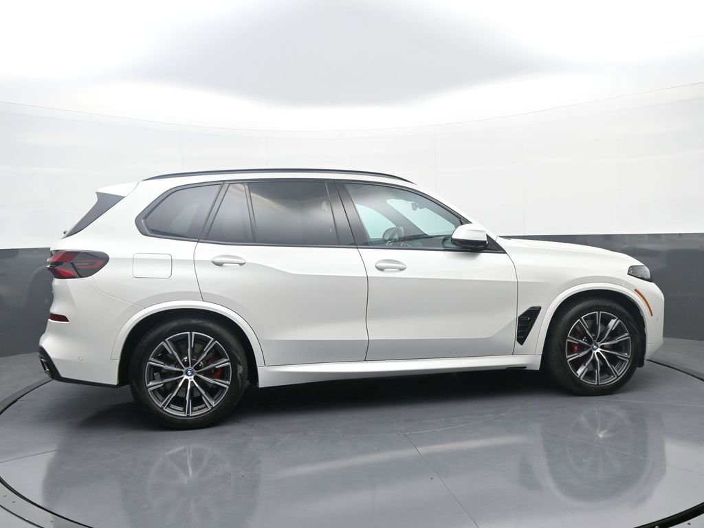 Used 2024 BMW X5 xDrive50e w/ Executive Package AWD/4WD image 8