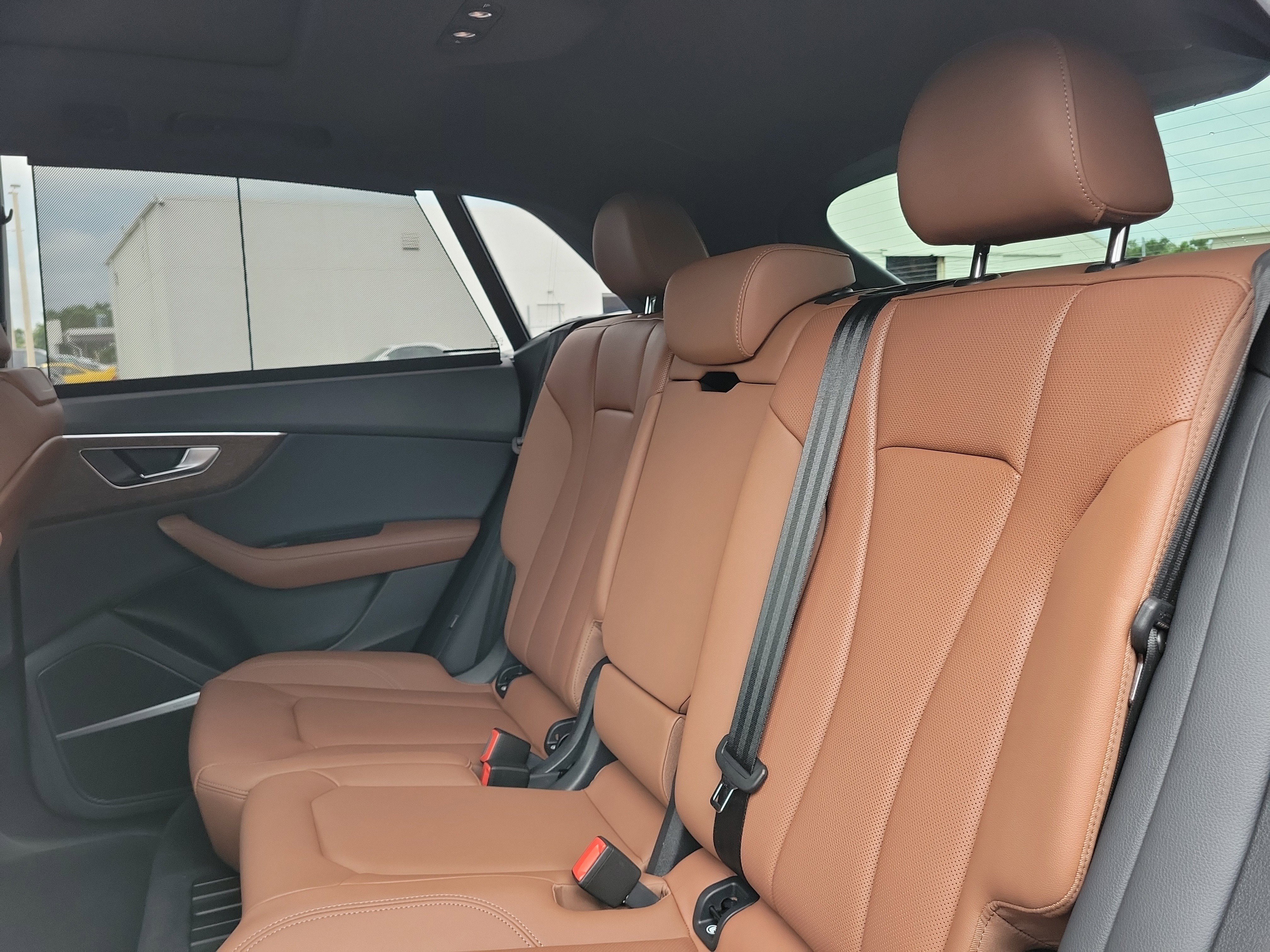 Used 2025 Audi Q8 Premium Plus AWD/4WD image 10