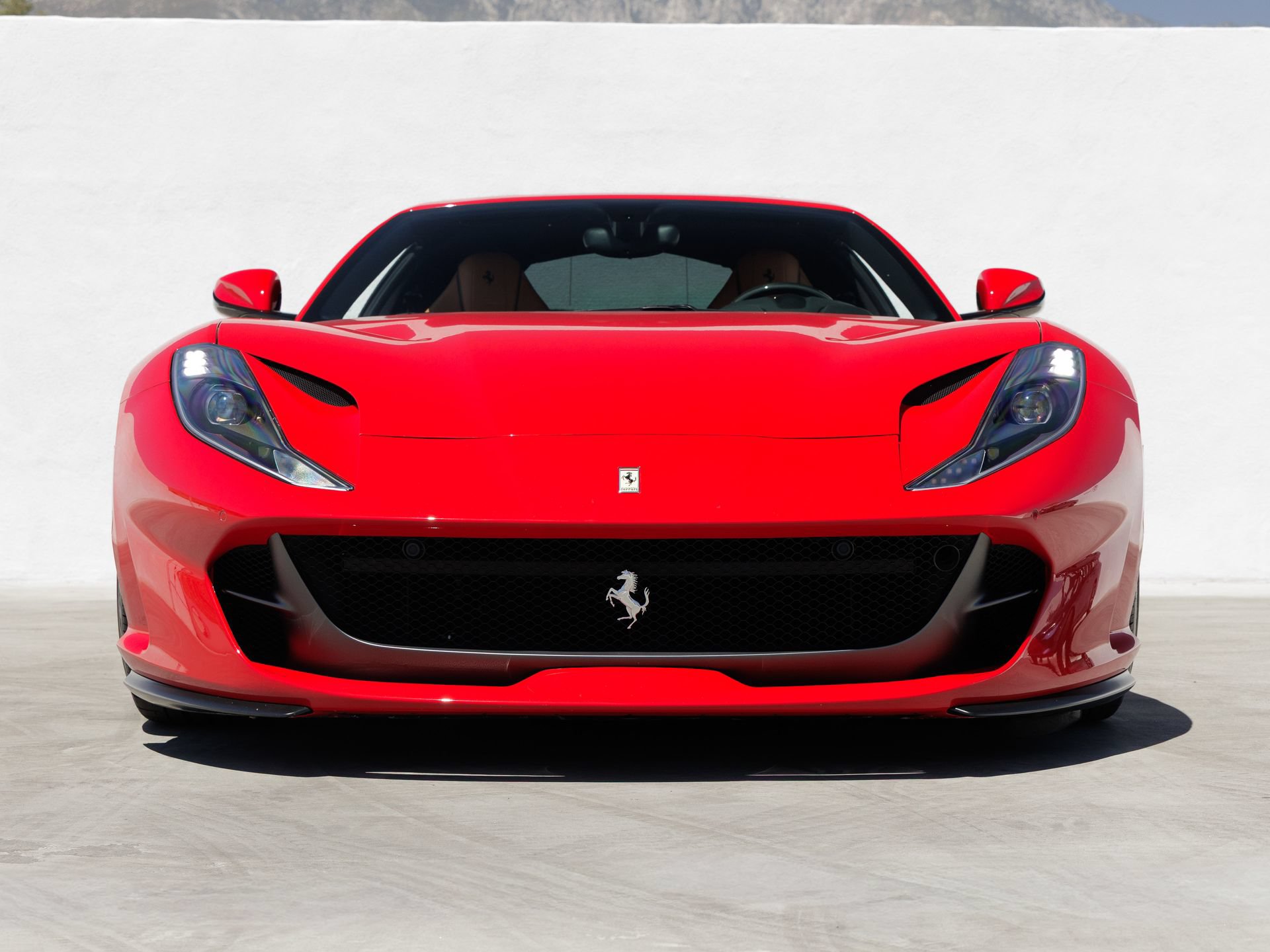 Used 2019 Ferrari 812 Superfast RWD image 10