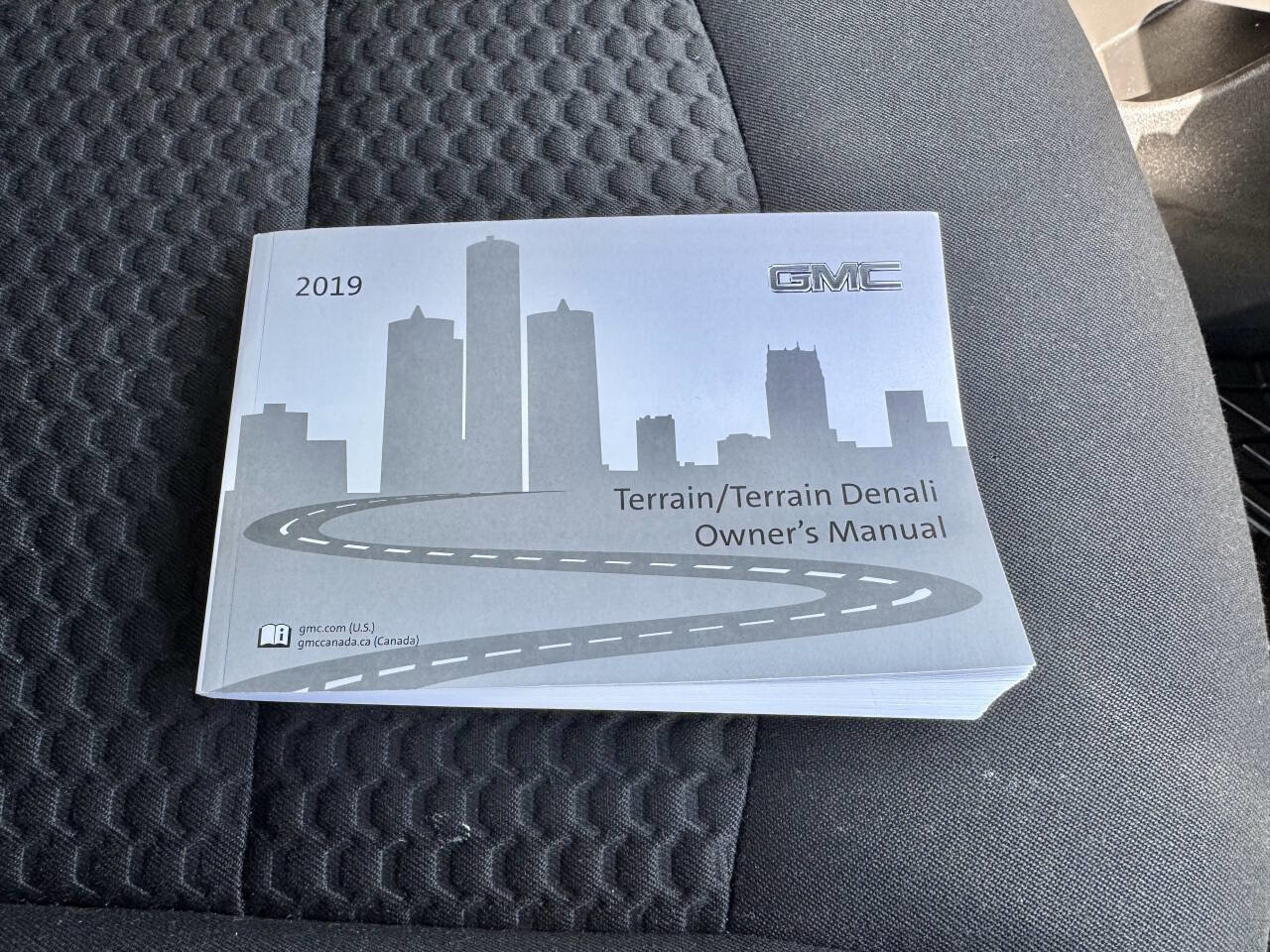 Used 2019 GMC Terrain SLE image 27