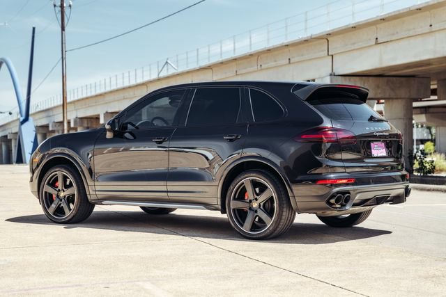 Used 2016 Porsche Cayenne Turbo AWD/4WD image 7