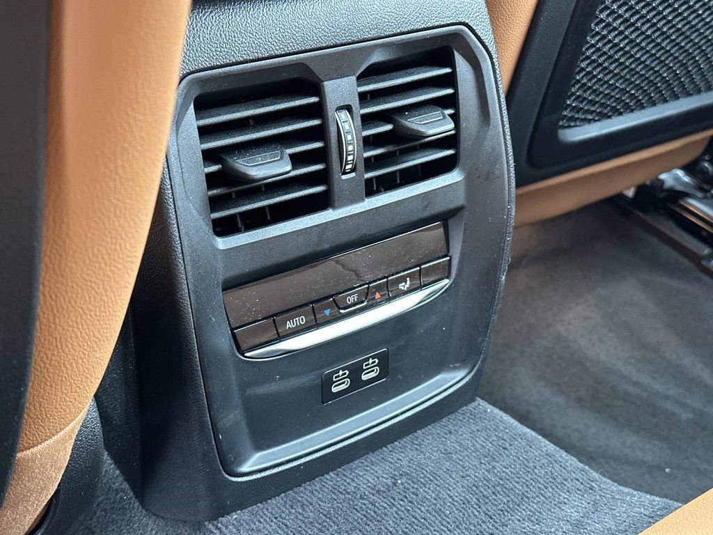 Used 2023 BMW i4 eDrive35 image 31