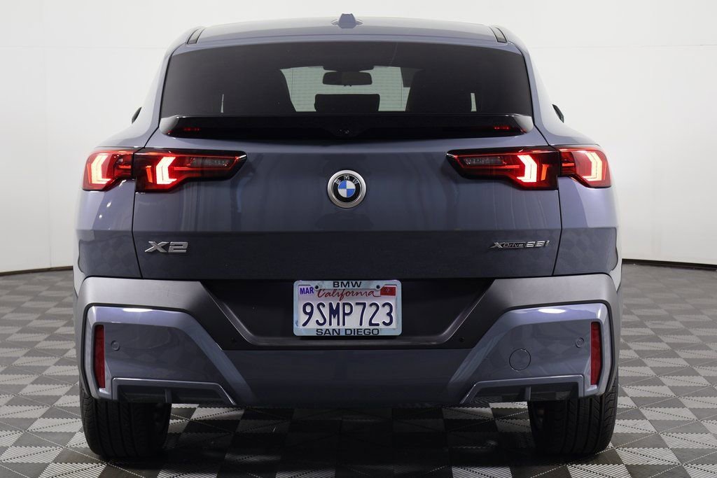 Certified 2025 BMW X2 xDrive28i w/ Technology Package image 5