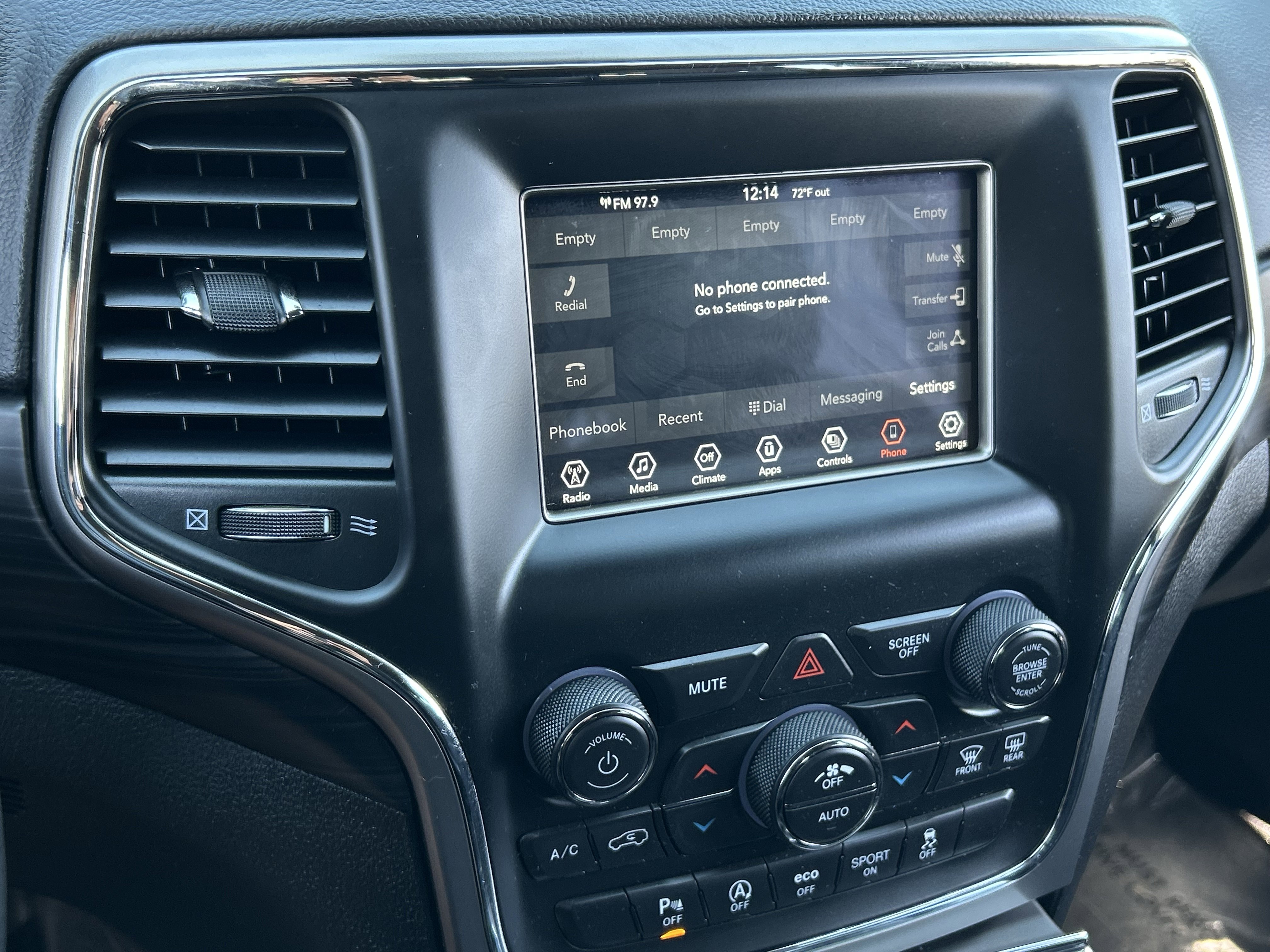 Certified 2021 Jeep Grand Cherokee Laredo image 27