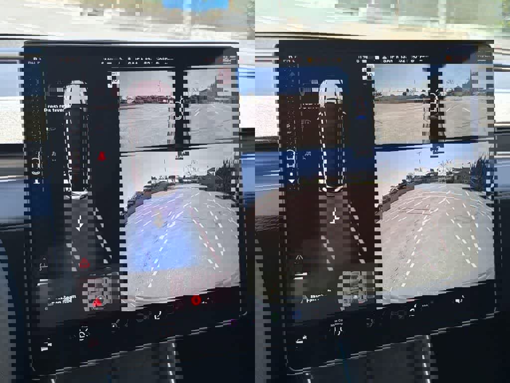 Used 2026 Tesla Model Y AWD image 19