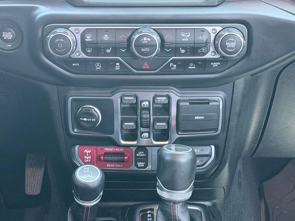 Used 2020 Jeep Gladiator Rubicon AWD/4WD image 16