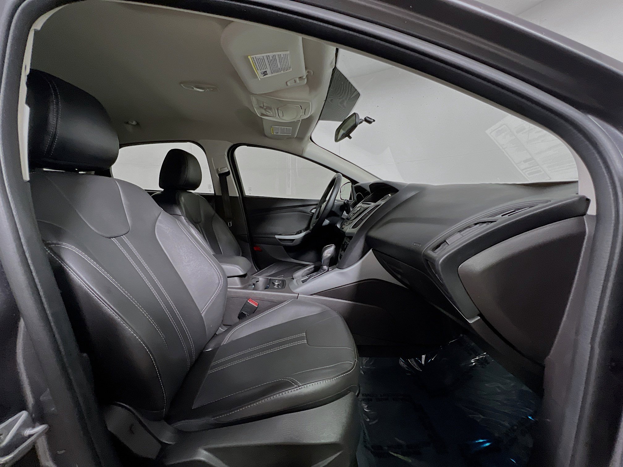 Used 2014 Ford Focus SE w/ Equipment Group 201A image 30