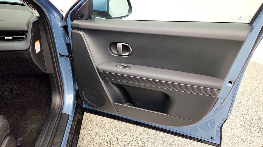Used 2025 Hyundai Ioniq 5 SEL RWD image 25