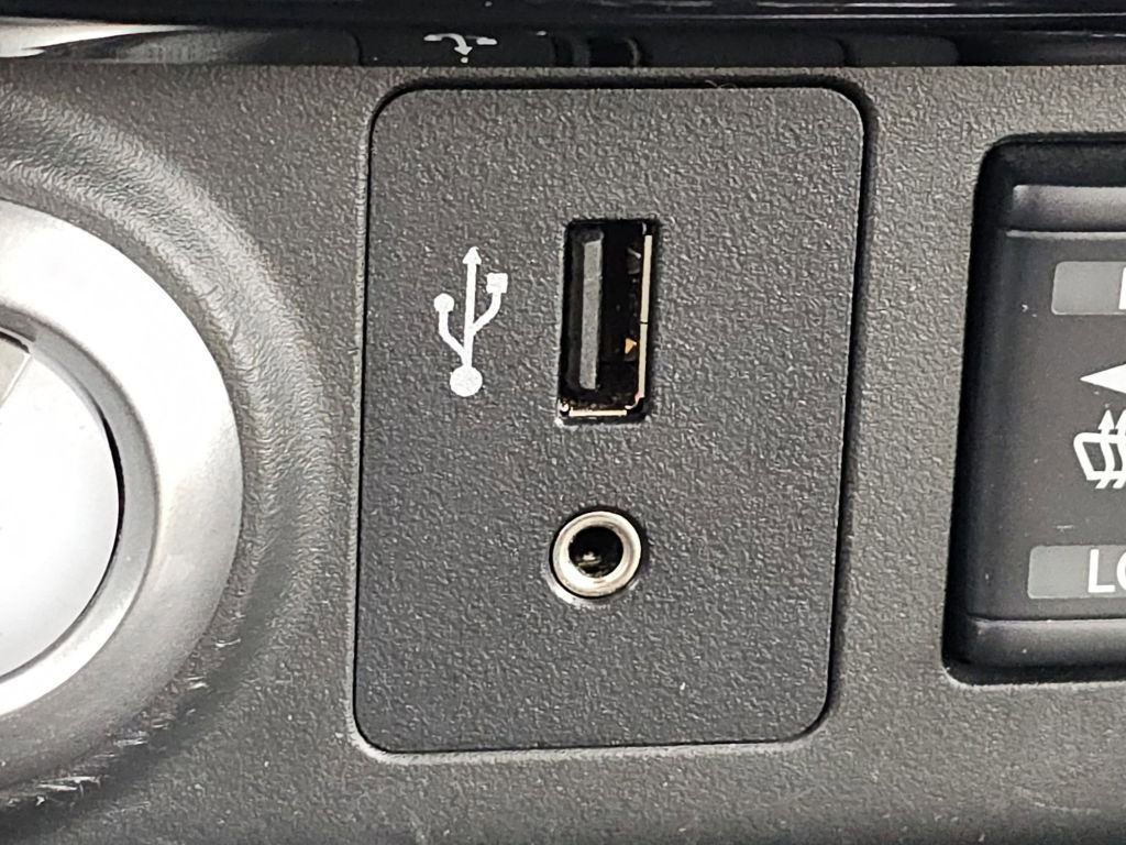 Used 2018 Nissan Leaf SL w/ SL Technology Package FWD image 16