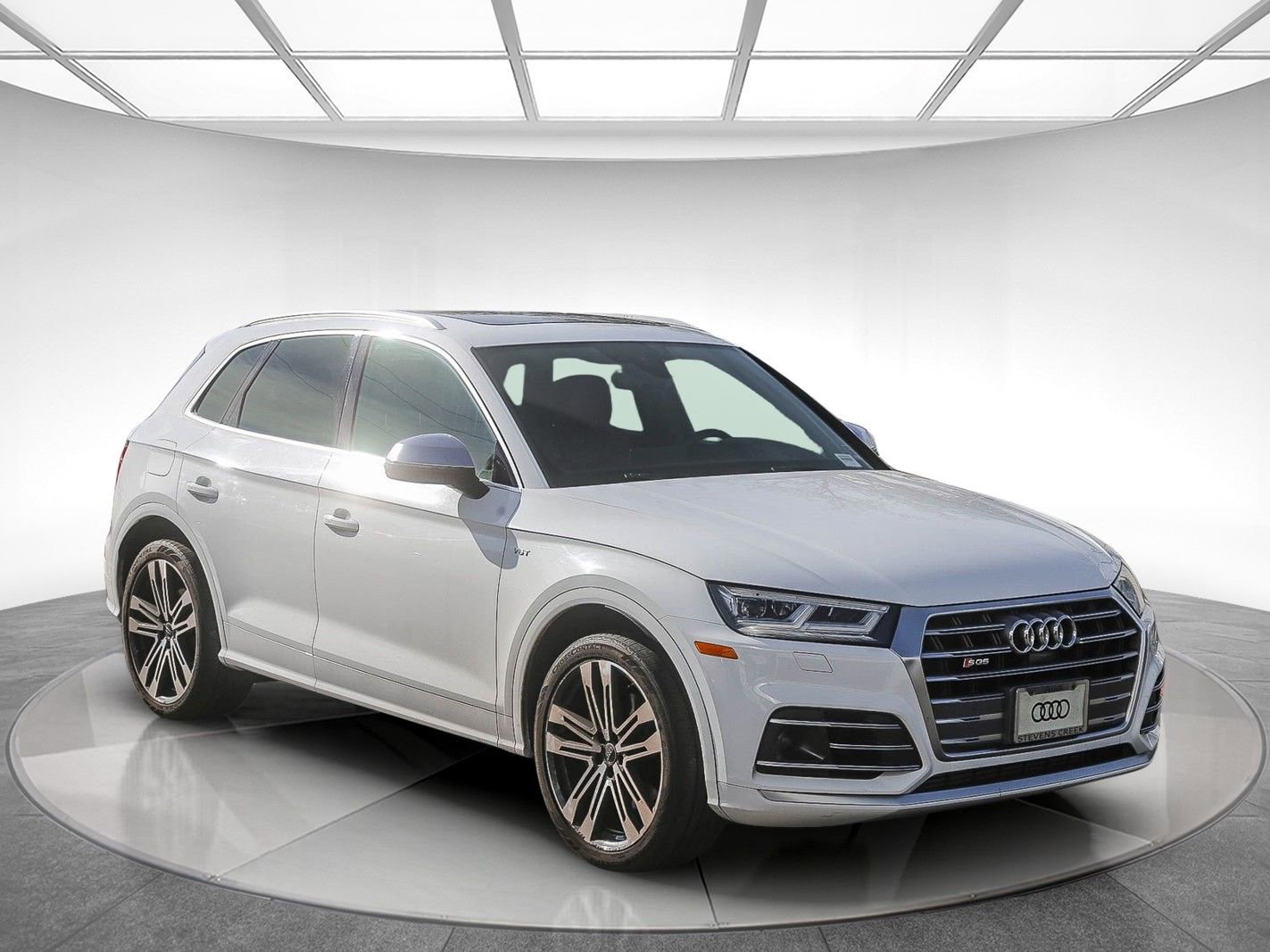 Used 2018 Audi SQ5 Prestige w/ Prestige Package image 4