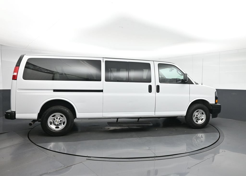 Used 2023 Chevrolet Express 3500 LS RWD image 8