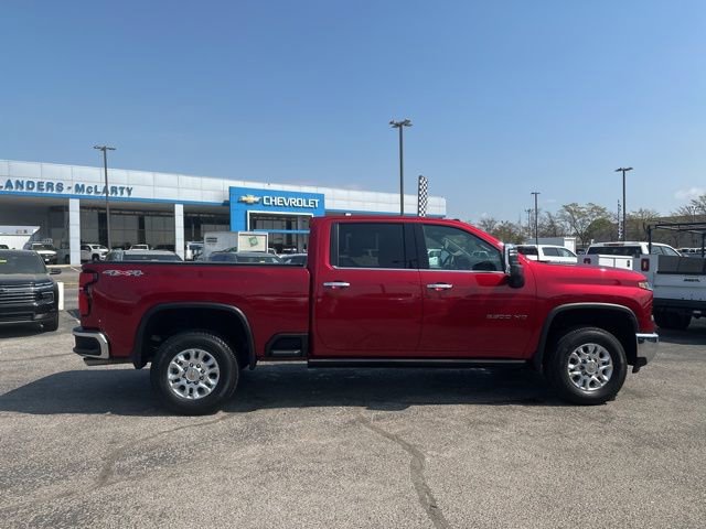 Used 2025 Chevrolet Silverado 2500 LTZ w/ LTZ Convenience Package AWD/4WD image 2