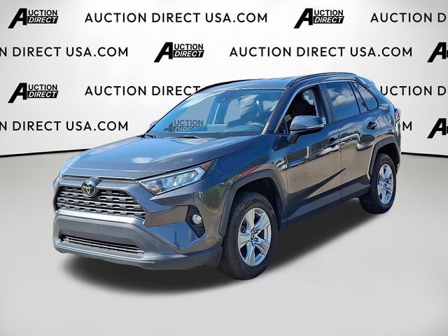 Used 2021 Toyota RAV4 XLE image 1