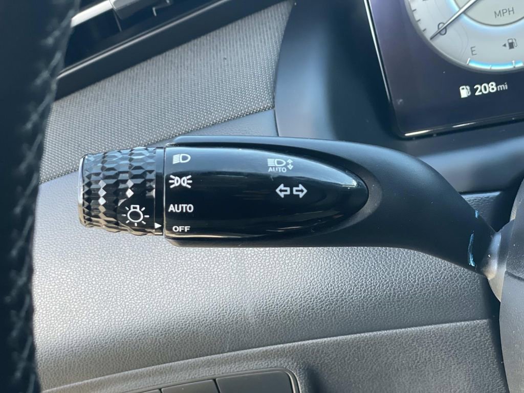 Certified 2023 Hyundai Tucson Limited FWD image 19