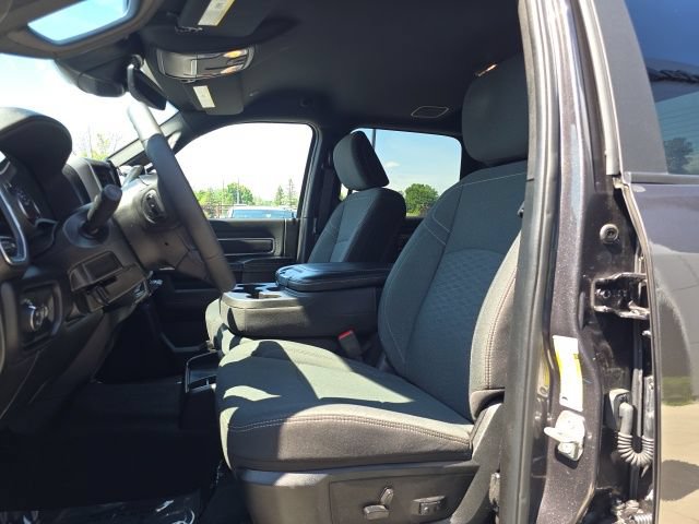 Used 2025 RAM 2500 Big Horn AWD/4WD image 10