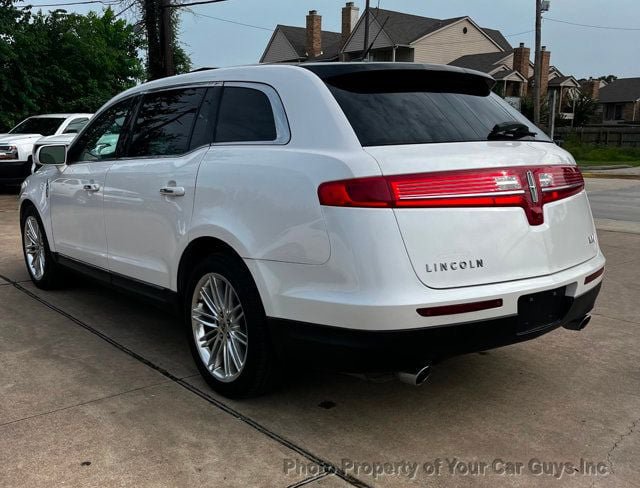 Used 2019 Lincoln MKT AWD image 10