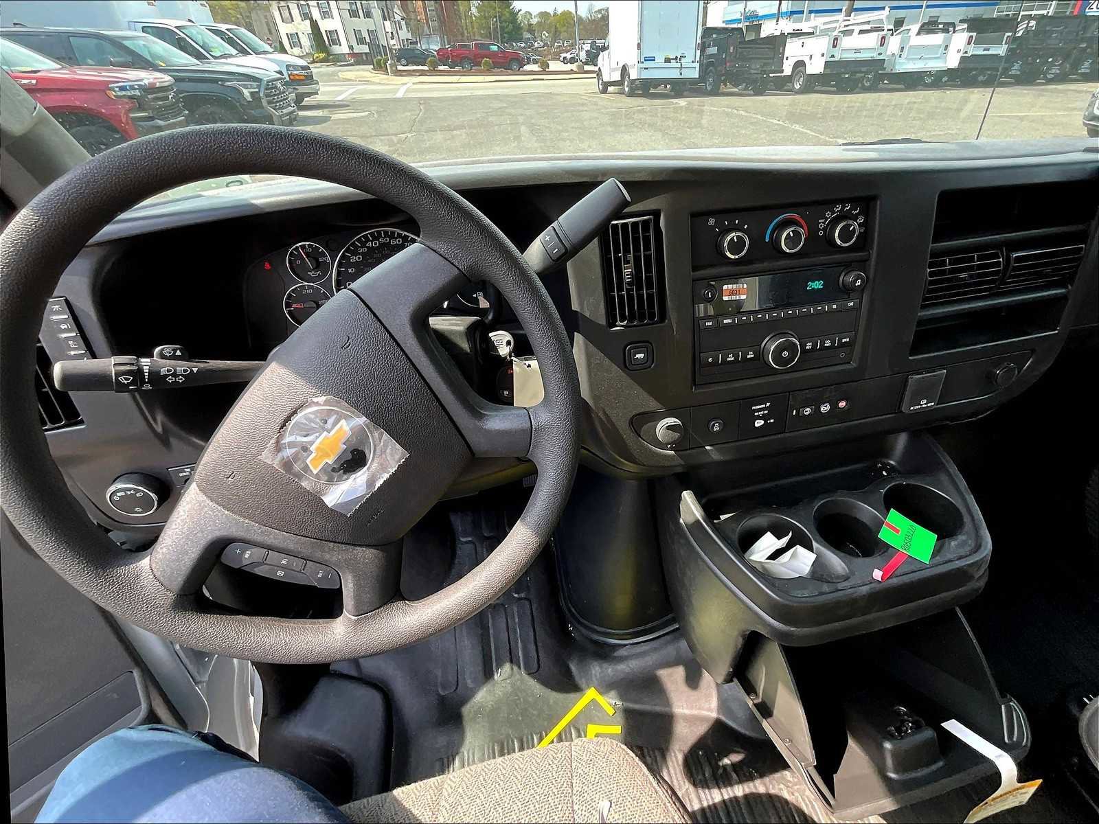 New 2025 Chevrolet Express 3500 w/ Power Convenience Package image 12