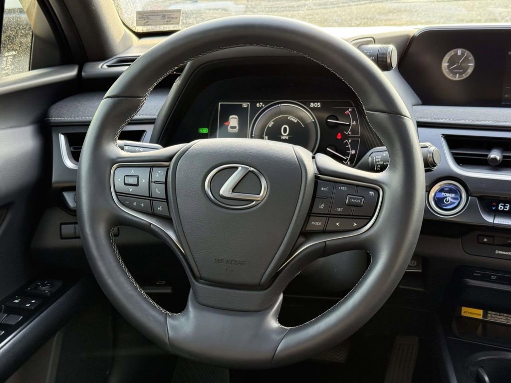 Used 2022 Lexus UX 250h w/ Premium Package image 9