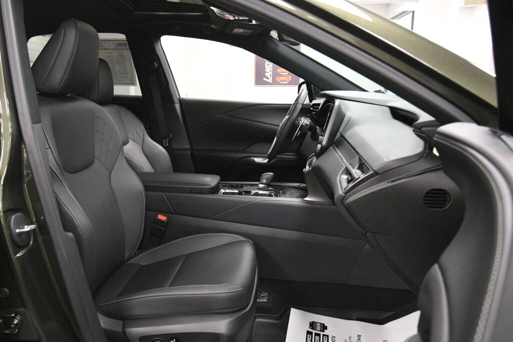 Used 2023 Lexus RX 350 Premium w/ Accessory Package AWD/4WD image 27