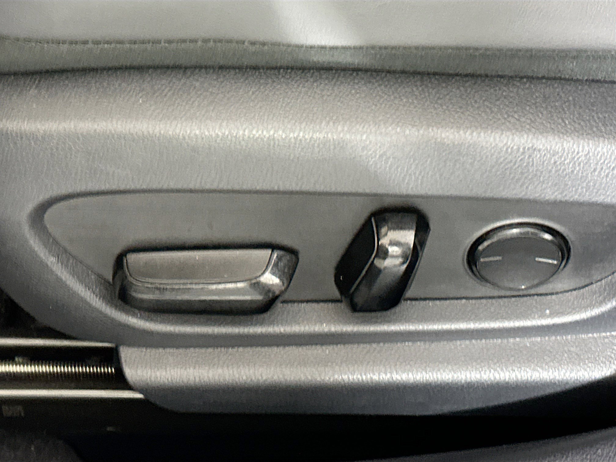 Used 2024 Lexus ES 350 F Sport w/ Accessory Package (Z2) FWD image 13