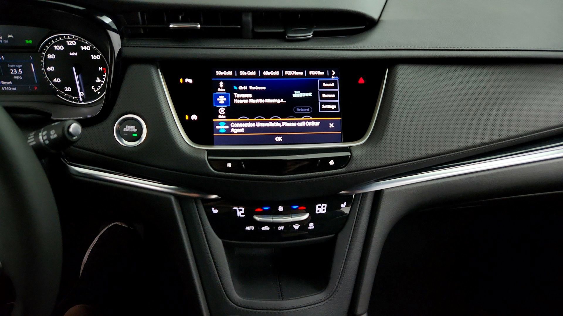 Used 2025 Cadillac XT5 Premium Luxury w/ LPO, Floor Liner Package FWD image 15