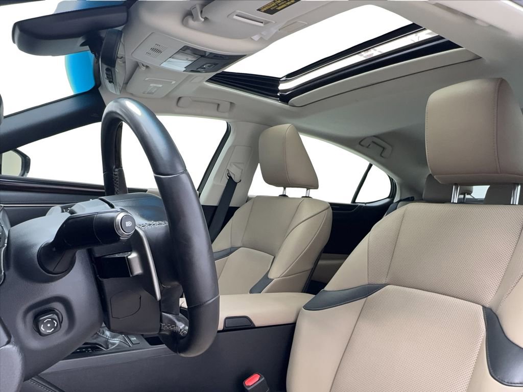 Used 2020 Lexus ES 350 w/ Premium Package image 16