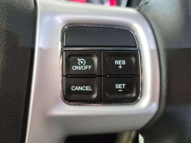 Used 2013 Chrysler 200 Limited FWD image 26