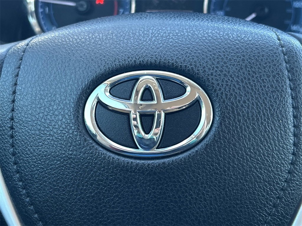 Used 2019 Toyota Corolla L image 31