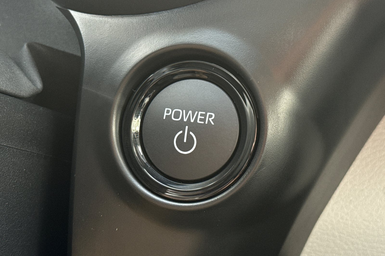 New 2026 Toyota Sienna LE FWD image 28