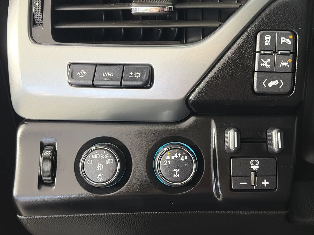 Used 2019 Chevrolet Tahoe Premier w/ Premier Plus Edition AWD/4WD image 24