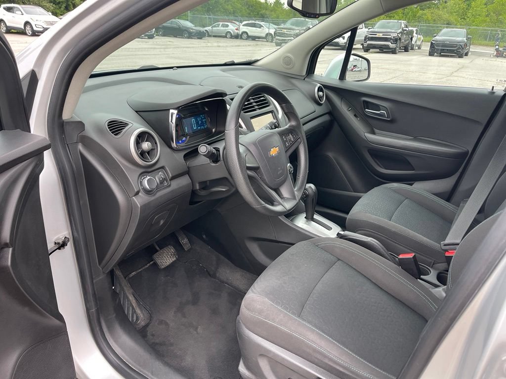 Used 2015 Chevrolet Trax LS FWD image 13