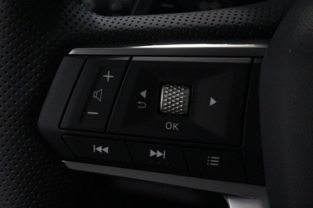 New 2026 Mitsubishi Outlander LE FWD image 9