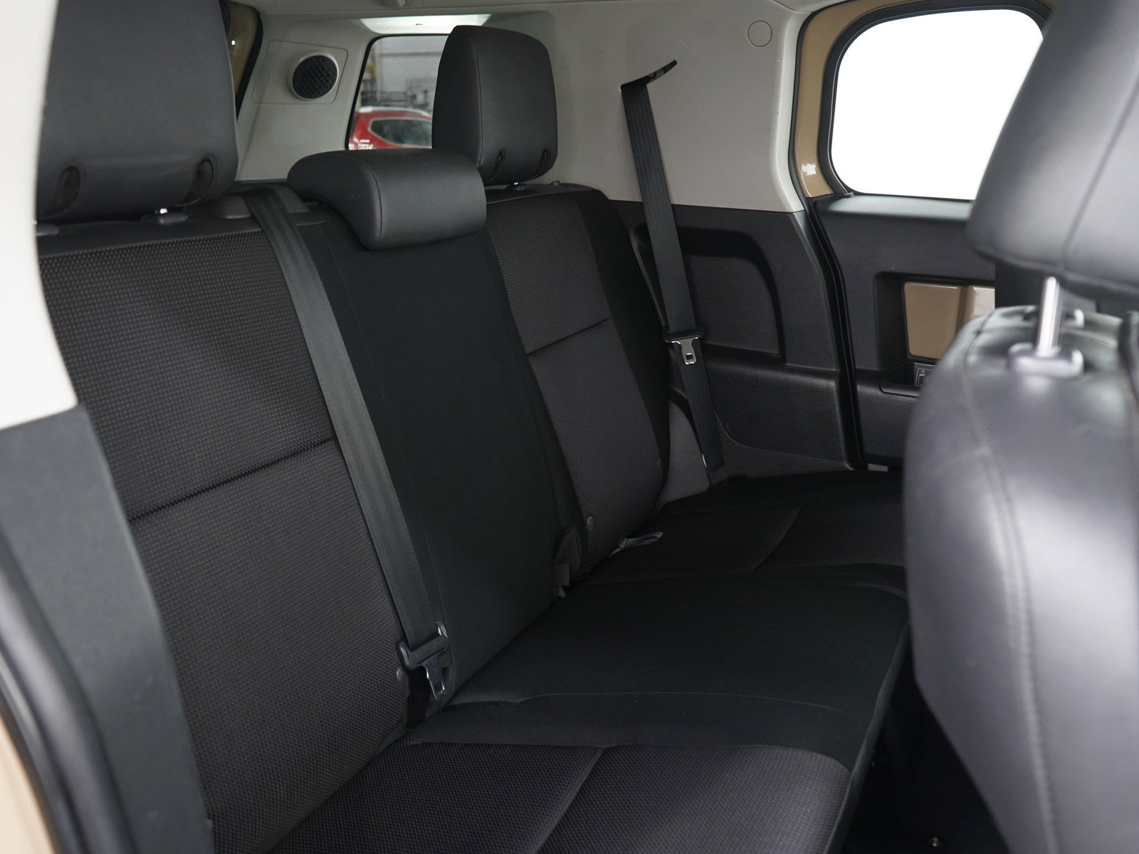 Used 2011 Toyota FJ Cruiser 4WD w/ Upgrade Pkg image 15