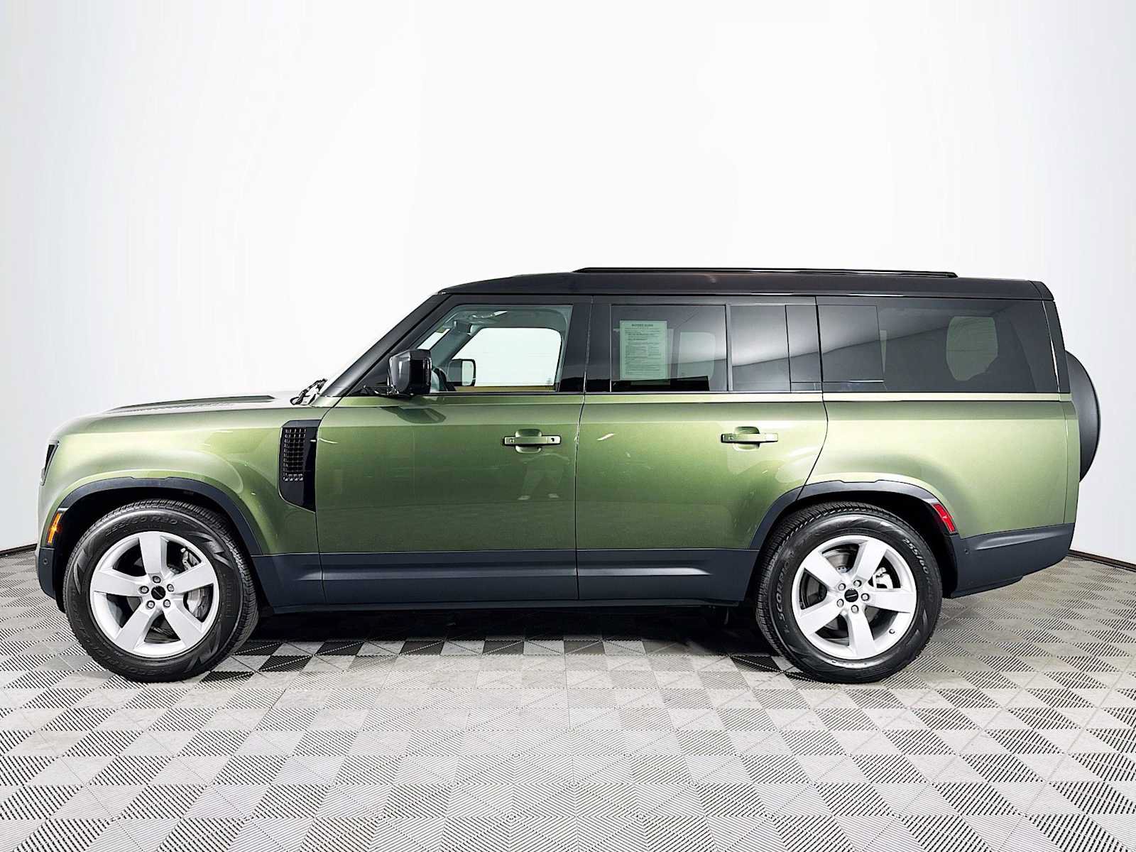 Used 2026 Land Rover Defender 130 S AWD/4WD image 8