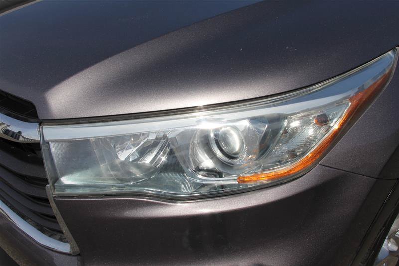 Used 2014 Toyota Highlander Limited FWD image 14