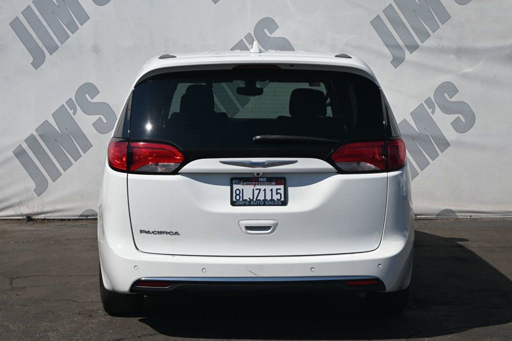 Used 2018 Chrysler Pacifica Touring Plus image 5