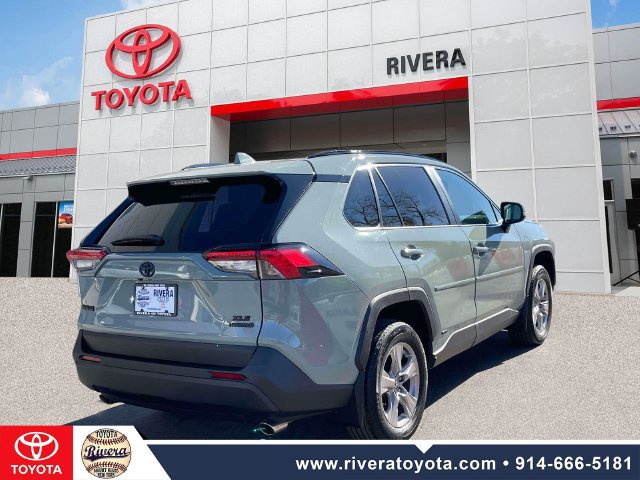 Used 2023 Toyota RAV4 XLE w/ Convenience Package AWD/4WD image 6