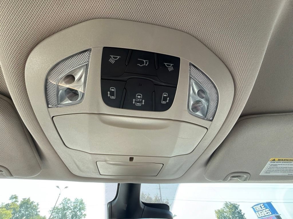 Used 2023 Chrysler Voyager LX FWD image 26