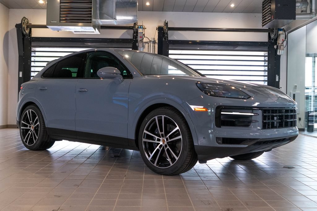 New 2026 Porsche Cayenne Coupe AWD/4WD image 7
