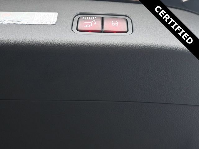 New 2025 Mercedes-Benz GLC 350e 4MATIC image 12