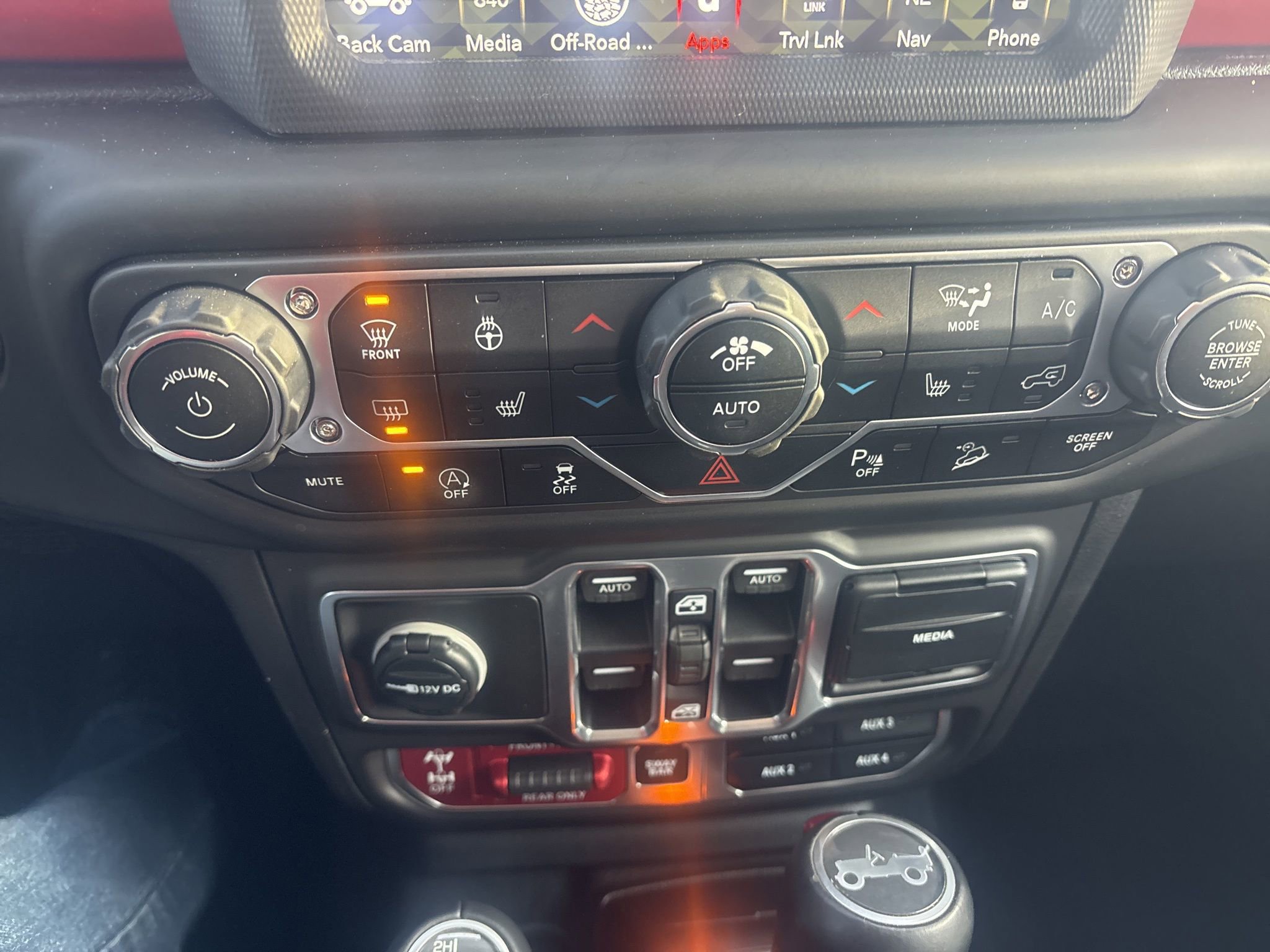 Used 2018 Jeep Wrangler Unlimited Rubicon image 24