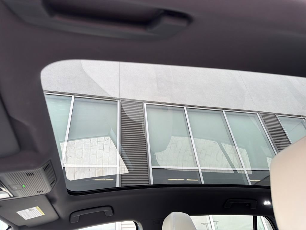 Used 2023 Volkswagen ID.4 Pro S image 23