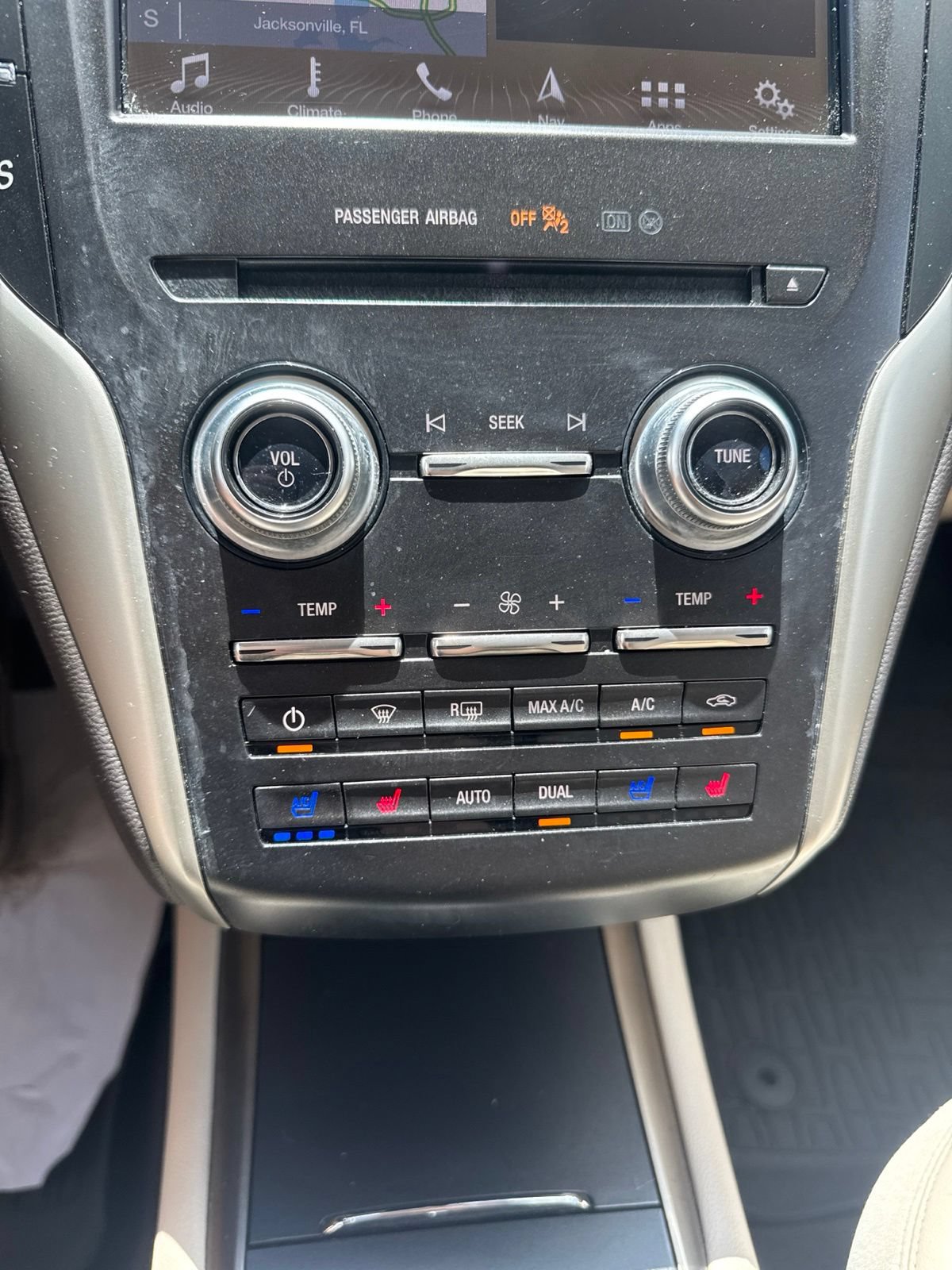 Used 2019 Lincoln MKC Reserve FWD image 31