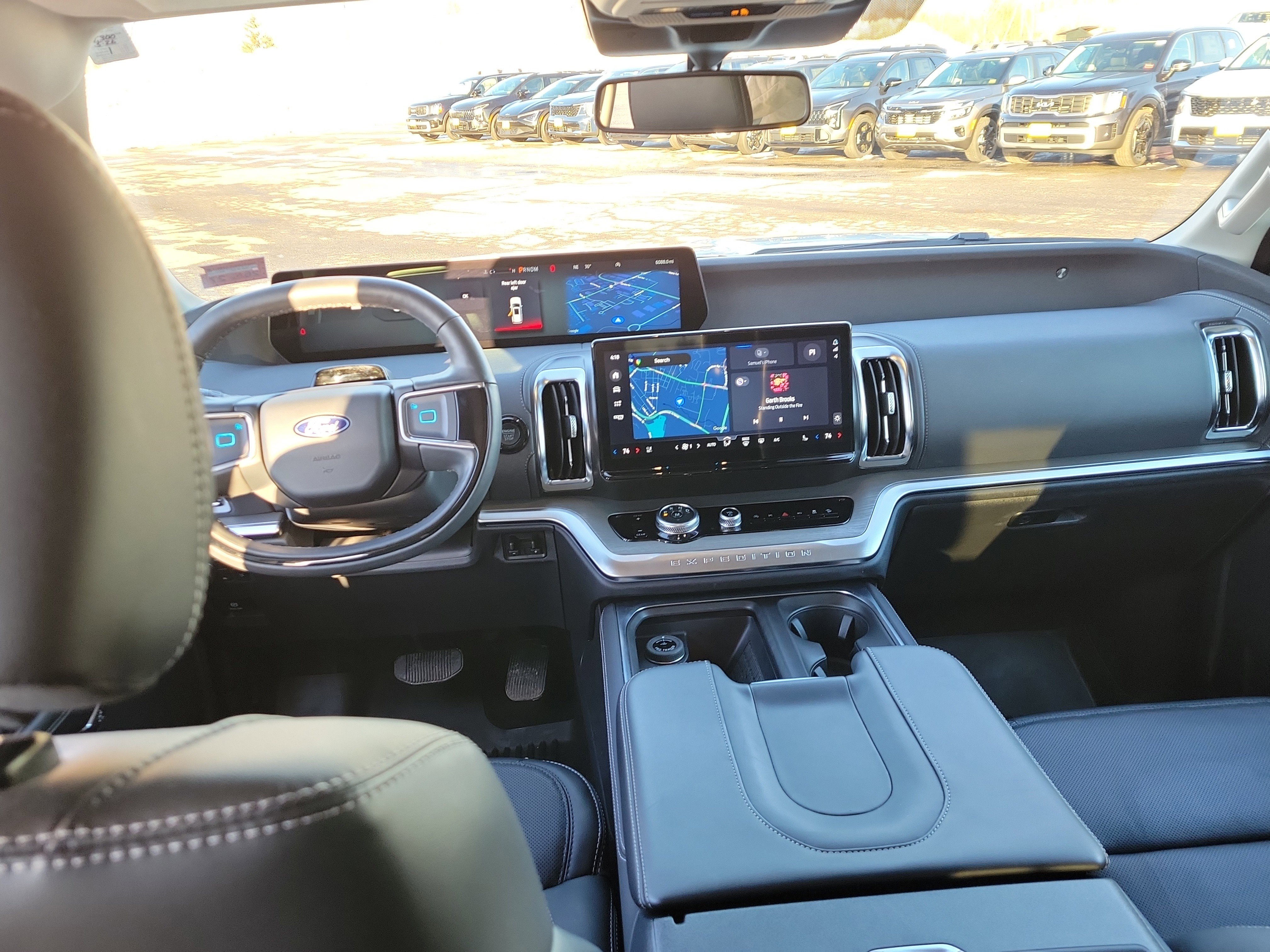 Used 2025 Ford Expedition Platinum w/ Driver's Package image 19