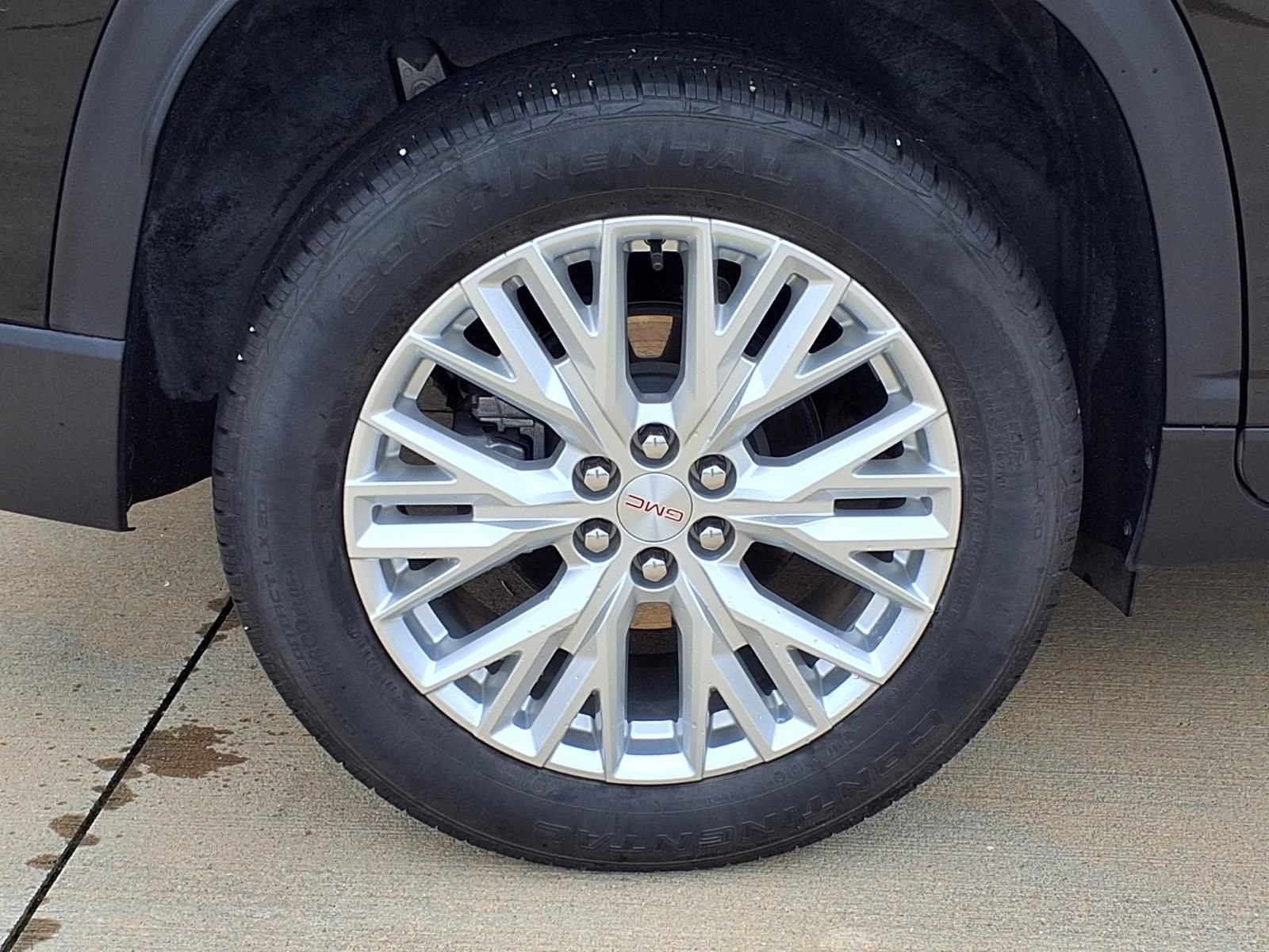 Used 2025 GMC Acadia Elevation w/ Elevation Premium Package FWD image 26