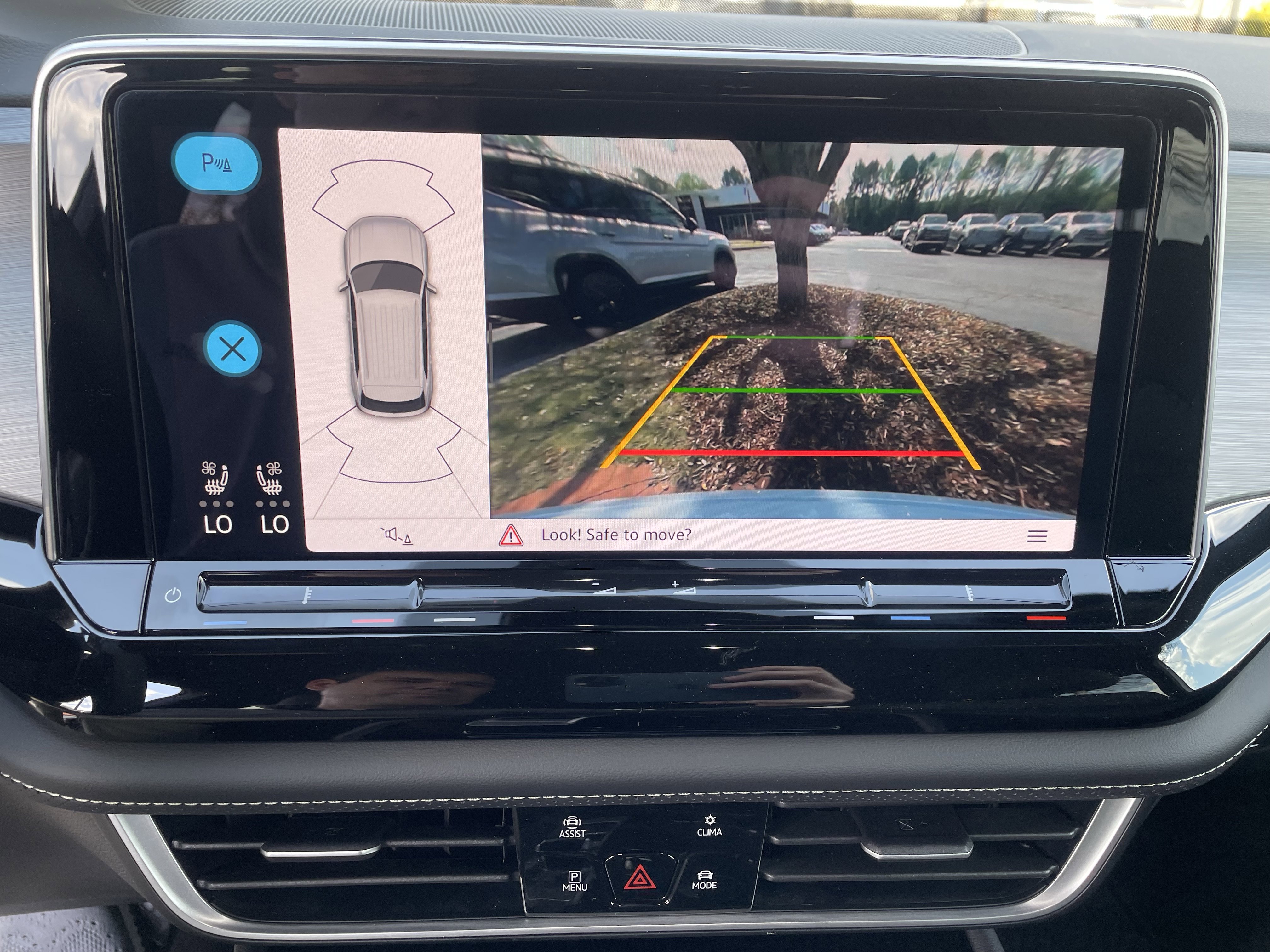 New 2026 Volkswagen Atlas Cross Sport SE image 18