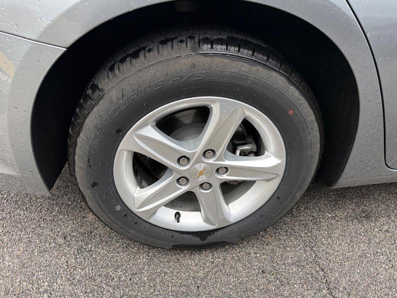 Used 2024 Chevrolet Malibu LT image 4