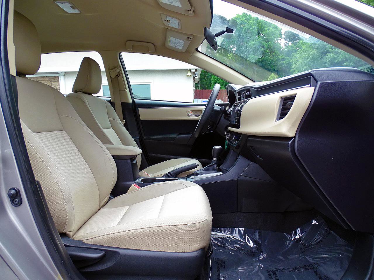 Used 2014 Toyota Corolla LE FWD image 40